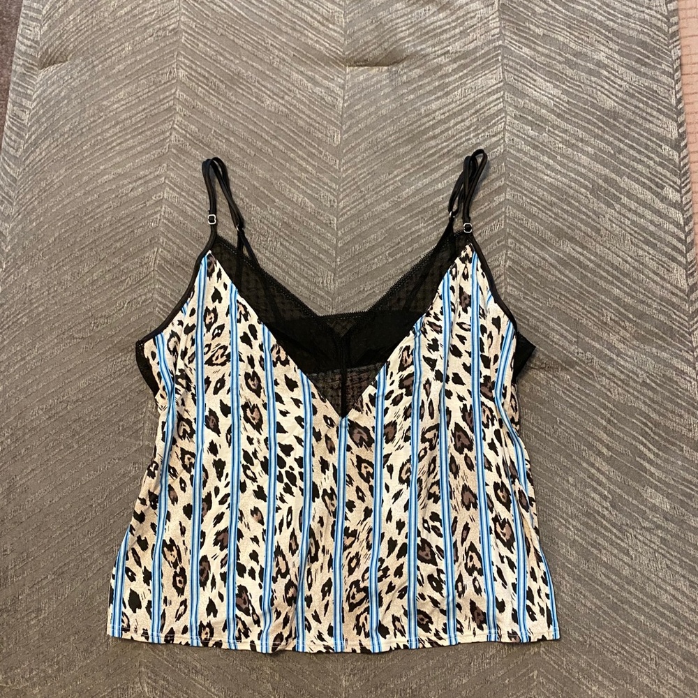 Victoria’ Secret Cheetah Sleep Set - Picture 6 of 6